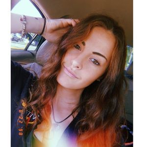 Meet your Posher, Lea